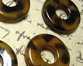 Resin Donuts 25mm with a Opaque Tortoise Pattern ( 4 )