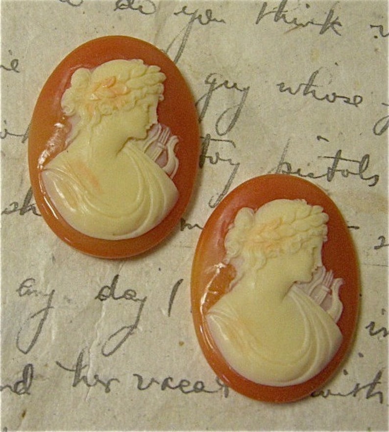 Vintage Resin Cameos 30x40mm x 1 piece image 2