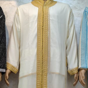 Mens Ivory Jabador: Gold Embroidered Moroccan Kaftan Thobe