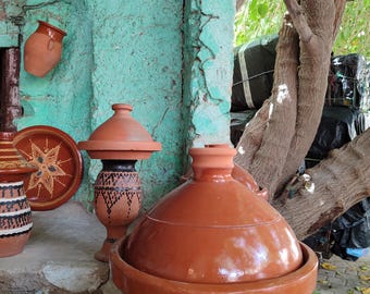 Handgemachte marokkanische Ton Tagine: Authentisches Fes Kochgeschirr
