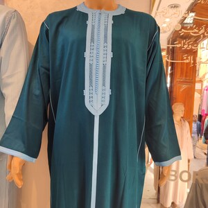 Handmade Moroccan Men&#39;s Djellaba: Embroidered Islamic Kaftan Robe