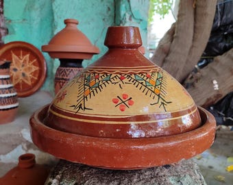 Handbemalte marokkanische Tajine: Authentisches Berber-Kochgeschirr
