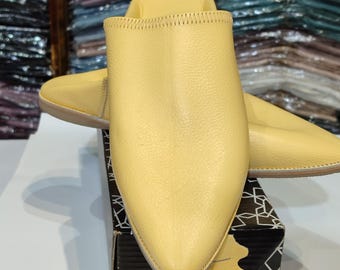 Handmade Moroccan Leather mens babouche Slippers - Authentic Yellow Shoes