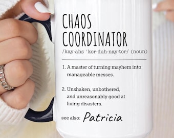 Taza personalizada con la definición de coordinador del caos, regalo de Navidad para compañeros de trabajo, coordinador del caos, taza personalizada para compañeros de trabajo, taza personalizada para compañeros de trabajo