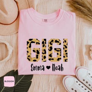 Personalized Gigi shirt with Kid Names, Comfort Colors® Gigi T-shirt, Mothers Day Gift, Cute Gigi Shirt, Grandma Shirt, Custom Gigi Shirt