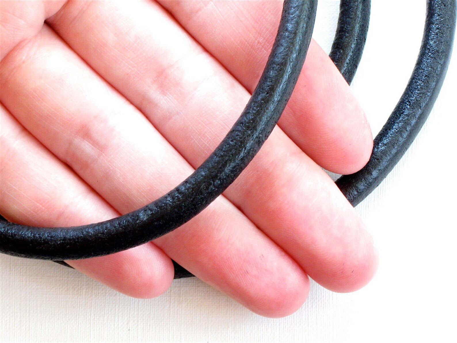 6mm Round Leather Cord in Black . 3 Feet . High Quality Using - Etsy