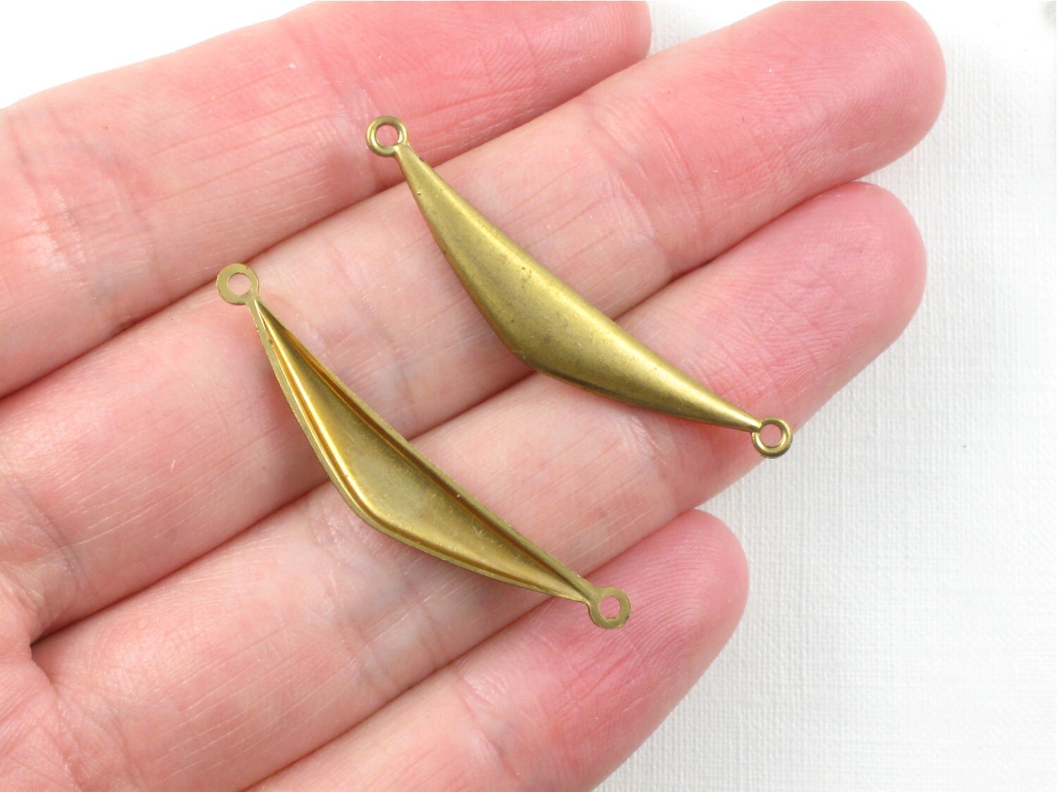 garnl　Triangle Pierce garnl Triangle Pierce Aurora triangle piercing – Lastud.Jewels