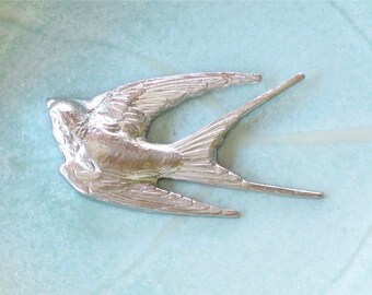 silver SPARROW bird jewelry embellishment. Made in the USA.  35mm x 18mm (FF14)