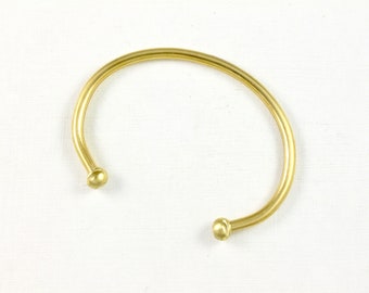 gold Wire BRACELET cuff in raw brass. jewelry embellishment.  (T107)