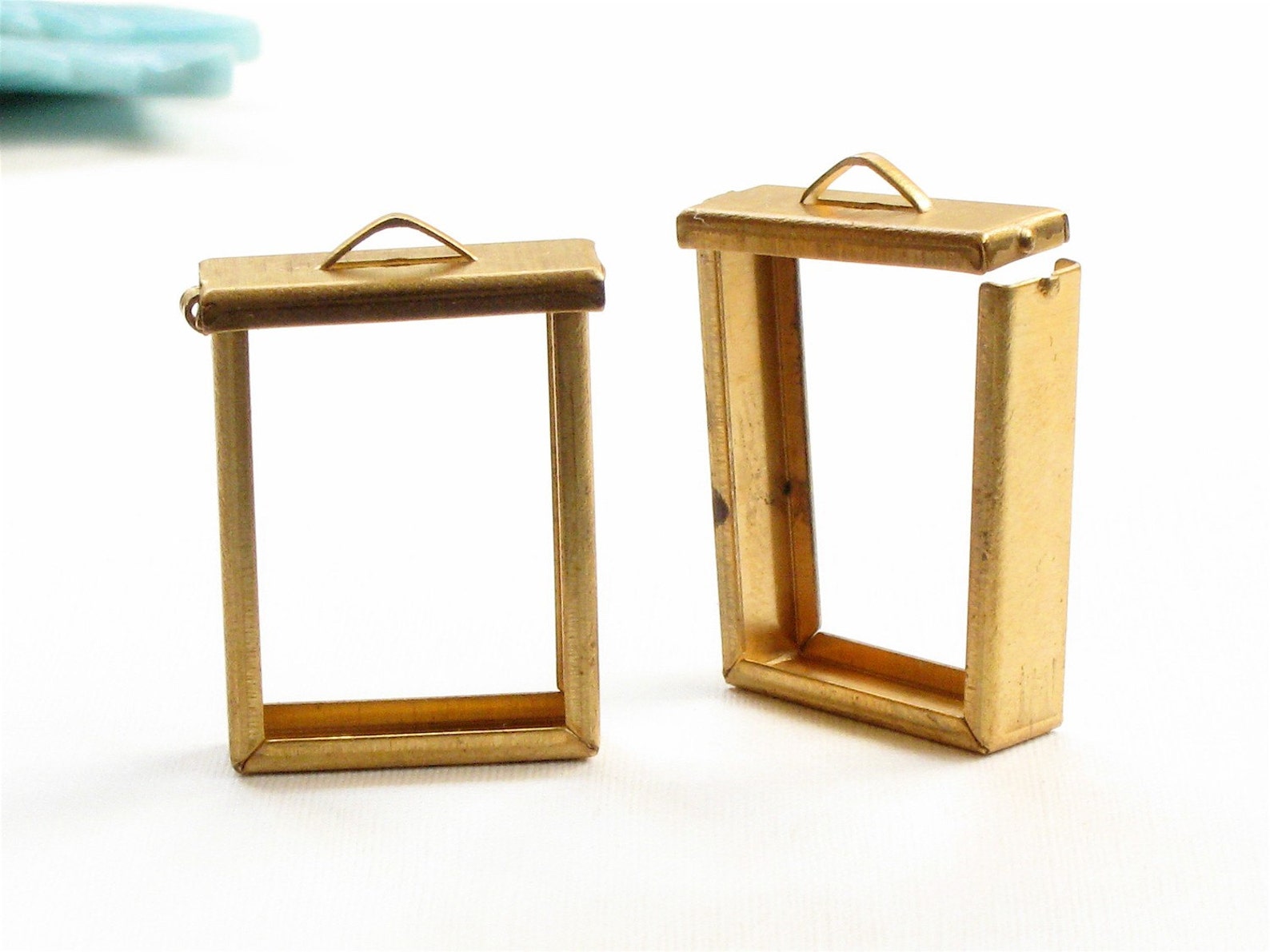 1 gold SHADOW BOX jewelry pendant with flip top. Raw brass Etsy