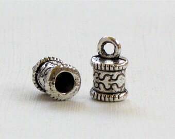 SALE 30 silver ornate End Caps with loop for leather jewelry. 2.9mm inside diameter (EC14as)