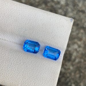 Blue topaz pair 2.50 carats colorcoated