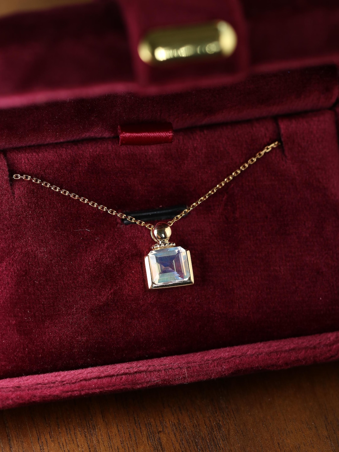 Rainbow Moonstone Perfume Bottle Necklace，14k Solid Gold Mini Crystal ...