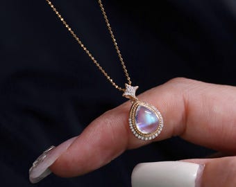 Vintage Star Natural Rainbow Moonstone Pendant，14K Solid Gold Moonstone Necklace，Dainty Simple Can Be Worn Every Day Moonstone Necklace