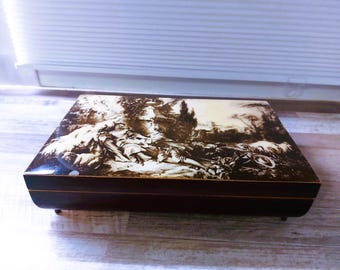 Jewelry Music Box – Plays Lovely Melody – 26.5×17×6.5 cm – Vintage Style – Great Condition – Decorative & Functional
