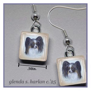 Papillon Tri Glass Ohrringe Fine Art Zeichnung Hund Liebhaber Geschenk Papillon Mom Schmuck.