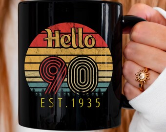 90e verjaardagscadeau voor oma, Hello 90 mok Est 1935, vintage koffiekopje, aangepast cadeau voor 90-jarige vrouw, grappig 90e verjaardagscadeau