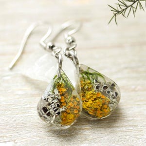 Woodland earrings dangle, Real lichen and moss earrings, Nature inspired gift ideas for women, Botanical resin jewelry, Forest earrings