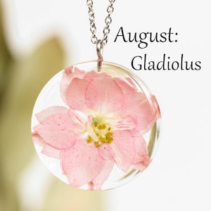 Real birth flower necklace, August birthday idea for her, Gladiolus jewelry, Birthflower necklace for mom, Botanical resin pendant necklace