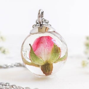 Rose resin pendant, Dried rose resin necklace, Real rose flower jewelry, Mom gift for daughter, Pink rose necklace, Resin real rose pendant