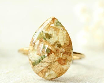 メモリアルフラワーリング – 葬儀用花の保存用記念品ジュエリー