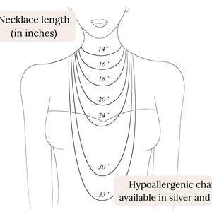 Puede incluir: Diagrama que ilustra las longitudes de los collares, que van desde 35,5 cm hasta 83,8 cm, mostradas en la silueta de una persona. La imagen incluye texto que indica opciones de cadena hipoalerg&eacute;nica en plata y oro.