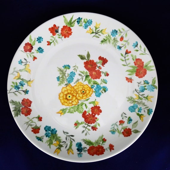BLUE HAND PAINTED DECORATIVE 8/'/' PLATE