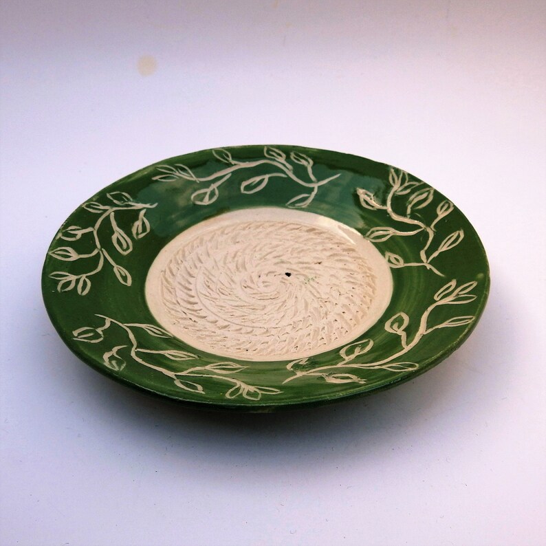 Lemon /& Lime Zester or Grater Garlic Grater Plate Pottery Green Plate Hand Carved White Leaves And Vines Garlic Puree