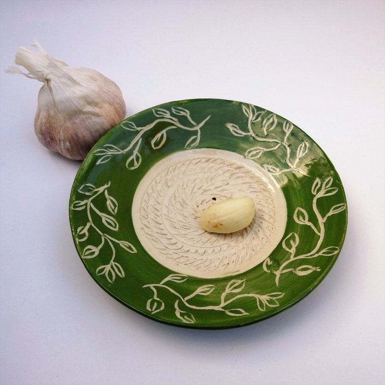 Lemon /& Lime Zester or Grater Garlic Grater Plate Pottery Green Plate Hand Carved White Leaves And Vines Garlic Puree