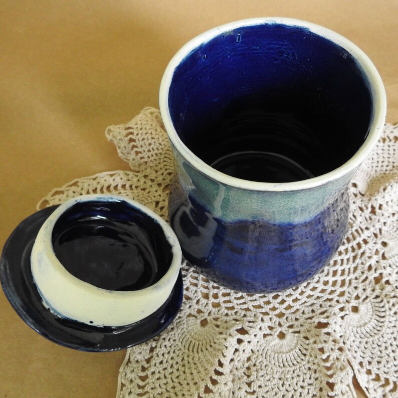 Kitchen Cotton Balls or Makeup Jar Q-Tip Jar Bedroom Jam Jar Dining Handmade Ceramic Hair Clips Bathroom Condiment Jar Sugar Bowl