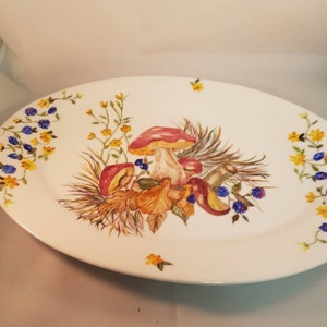Hand-Painted Mushroom Ceramic Platter: Woodland Serving Tray