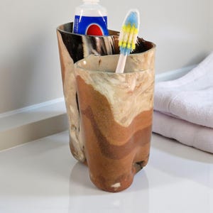 Porte-brosse à dents en céramique fait main : organiseur de poterie noir, blanc et marron