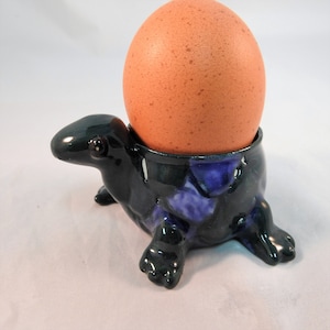 Handmade Turtle Egg Cup: Hand-Painted Ceramic Breakfast Decor