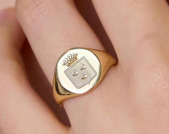 Anello con stemma • Anello con blasone di famiglia • Anelli di laurea • Anello con sigillo • Anello con stemma • Anello scolastico • Anello personalizzato • Regalo di Natale