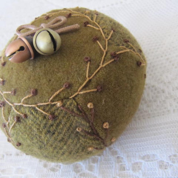 Primitive Christmas Pincushion with Acorn Bells