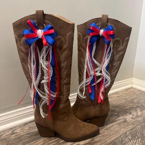 Fiocchi per stivali Patriottico 4 luglio America Rosso Bianco e Blu Anello Clip On Concerto Confraternita Cowboy Nastri Tendenza College Argento