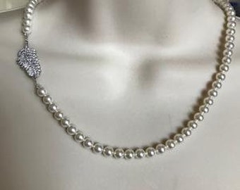 Pearl wedding necklace, cz leaf with pearl necklace, Swarovski pearl bridal necklace, crystal bridal necklace, garden wedding