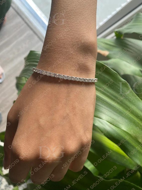 7カラット ダイヤモンド テニスブレスレット：14K ホワイトゴールド