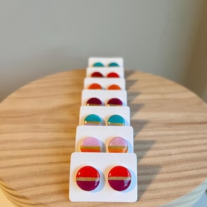 Handgefertigte Ohrringe aus bemaltem Ton - Modell "CERCLE"