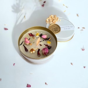 Personalized Tin Candle with Embedded Dried Flowers in Bulk - Scented Candle Favors for Weddings, Bridal Showers, Baby Showers, Birthdays