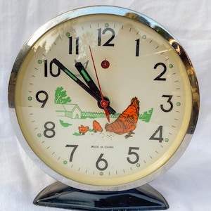 Vintage Alarm Clock with Animated Chicken Hen Pecking as it Ticks, Mid Century Table Clock