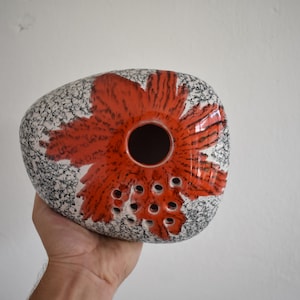 Vintage Mid Century Modern Ceramic Vase with Red Flower – Retro Fat Lava Style Art Pottery, Handmade Studio Decor - Ikebana Mid Century