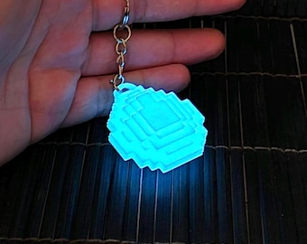 Minecraft Diamond Glow in the Dark Keychain - Minecraft Gift
