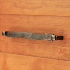 8" Hand Forged Frithia Drawer Pull - Wrought Iron Handle