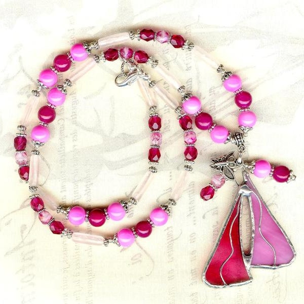 Collier PAPILLON ROSE VITRAIL perles verre cristal Bohême facettes fuchsia pendentif argent cadeau mariage noel amour fait main  K154