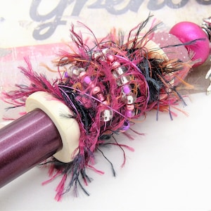 Caneta AMETISTA SPOOL contas de madeira lã miçangas de sementes pingente tricô tibetano prata doce roxo metálico escrever presente de escritório
