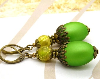 Boucles OLIVES de PROVENCE perles en verre vert jaune fleurs bronze vintage jardin ovale gommé gommage OR779