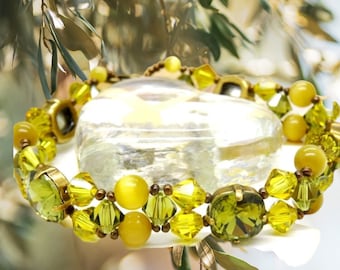 Bracelet  NICOLA KHAKI LIME cabochons bicone crystal Swarovski faceted beads cat-eye glass olive bronze chic wedding elegance A065