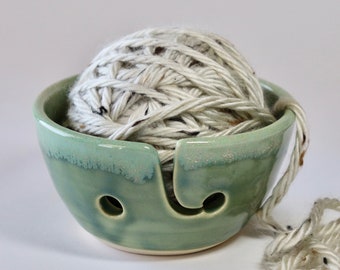 Yarn Bowl, Knitting Bowl, Yarn Holder, Yarn Bowl Crochet, Handmade Ceramic Pottery, Knitting Accessories, Small Yarn Bowl