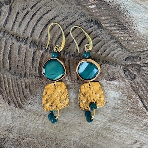 Elegant Teal Green & Gold Chip Dangle Earrings, Classy Teal and Gold Earrings